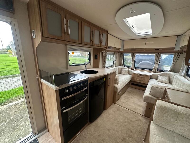 LUNAR CLUBMAN