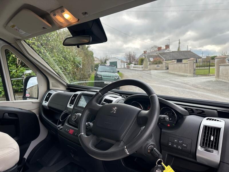 PEUGEOT BOXER