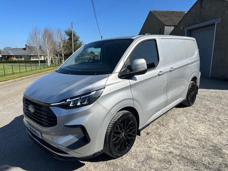 FORD TRANSIT CUSTOM 2.0 Transit Custom Limited Van 300 L1 2.0L EcoBlue 136PS FWD 6 Speed Manual